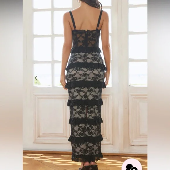 Hello Molly LUXE MYSTIQUE LACE MAXI DRESS - Picture 3 of 8